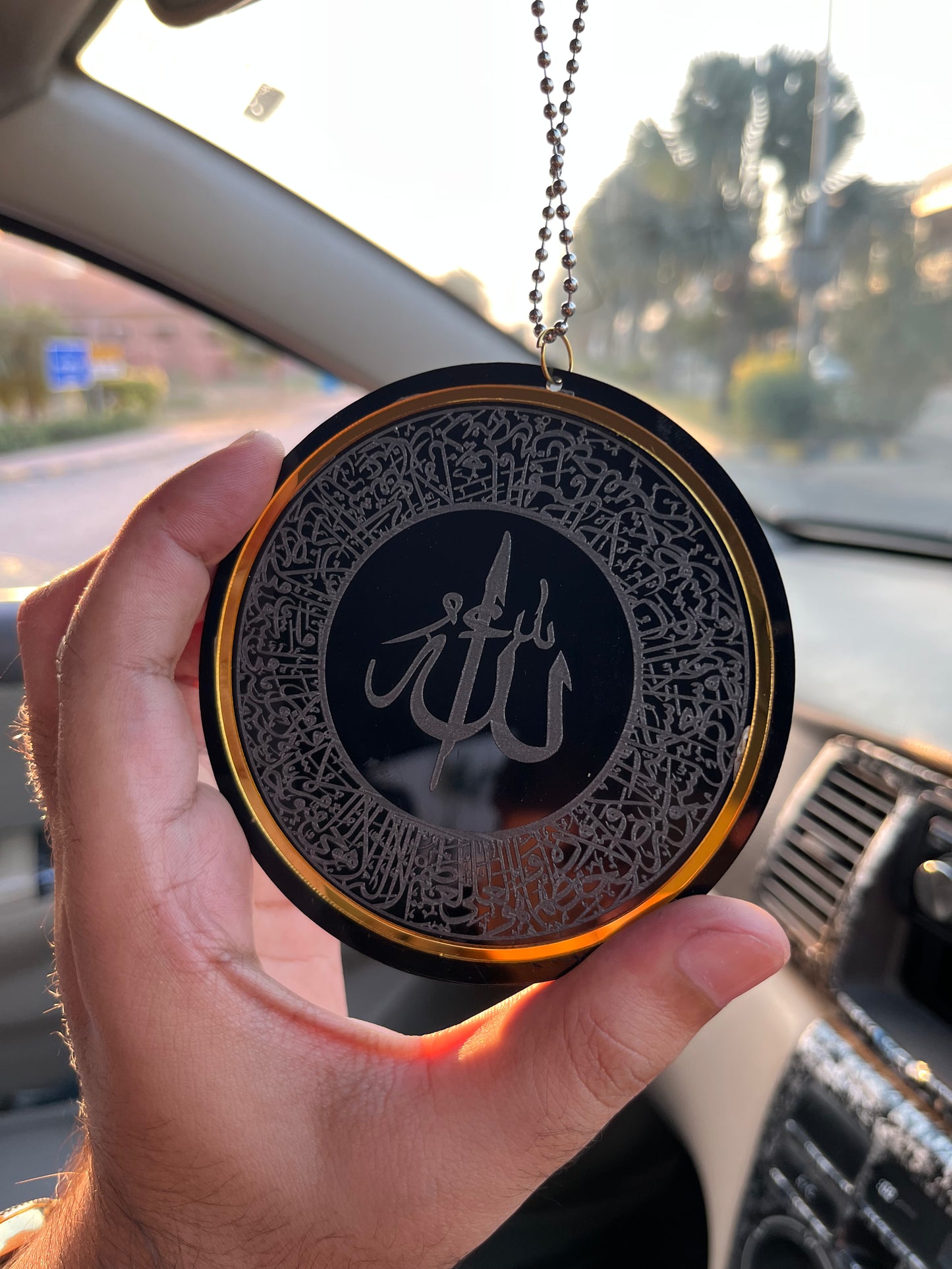 Circle border shape ayatal kursi and safar ki dua Car Hanging (04)